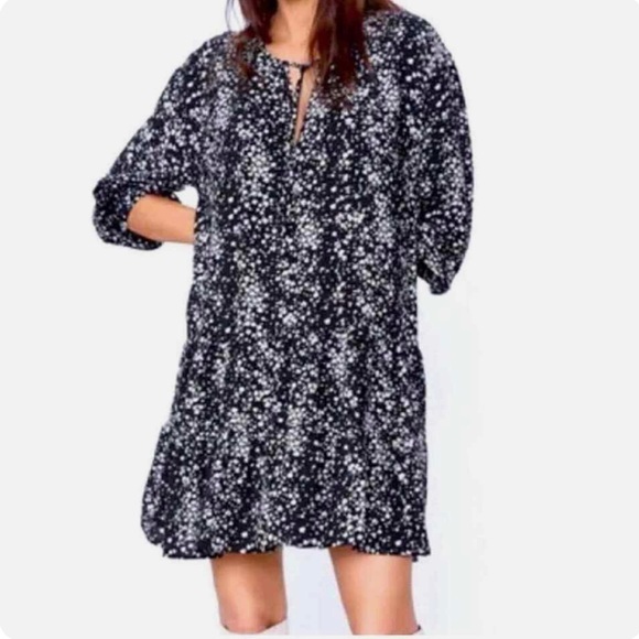 DmpsterGoddess's tweet photo. So good I had to share! Check out all the items I'm loving on @Poshmarkapp #poshmark #fashion #style #shopmycloset #eileenfisher #parklane #zara: https://t.co/huSA268gpx https://t.co/3hID3FzNl9