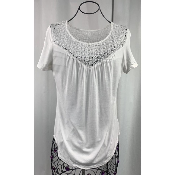 GinaGoodson's tweet photo. So good I had to share! Check out all the items I'm loving on @Poshmarkapp #poshmark #fashion #style #shopmycloset #kasper #oldnavy #jmclaughlin: https://t.co/mmueZ7XsQw https://t.co/kcp8qhqLEy
