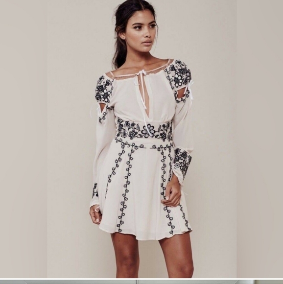 So good I had to share! Check out all the items I'm loving on <a href="/Poshmarkapp/">Poshmark</a> #poshmark #fashion #style #shopmycloset #ragbone #dooneybourke #forloveandlemons: posh.mk/Vux9F3UMrBb