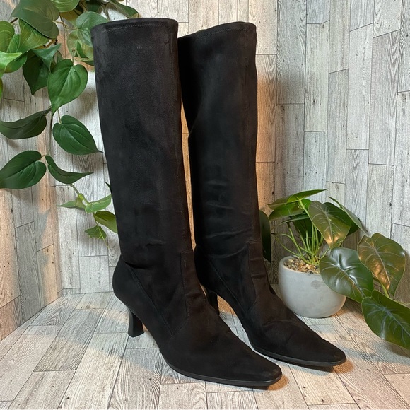 So good I had to share! Check out all the items I'm loving on <a href="/Poshmarkapp/">Poshmark</a> from @itssimplyme6 @TracieWalton54 #poshmark #fashion #style #shopmycloset #rhude #anewday #vaneli: posh.mk/Mtf2vm2MrBb