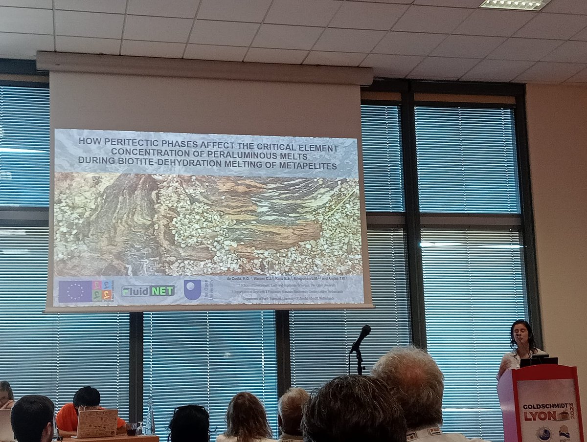 fluid_net's tweet photo. Last but not least, PhD student @EOdaCosta presenting her modelling results about how different peritectic phases affect the enrichment of melts in critical elements. https://t.co/CP5pEx8W0Z