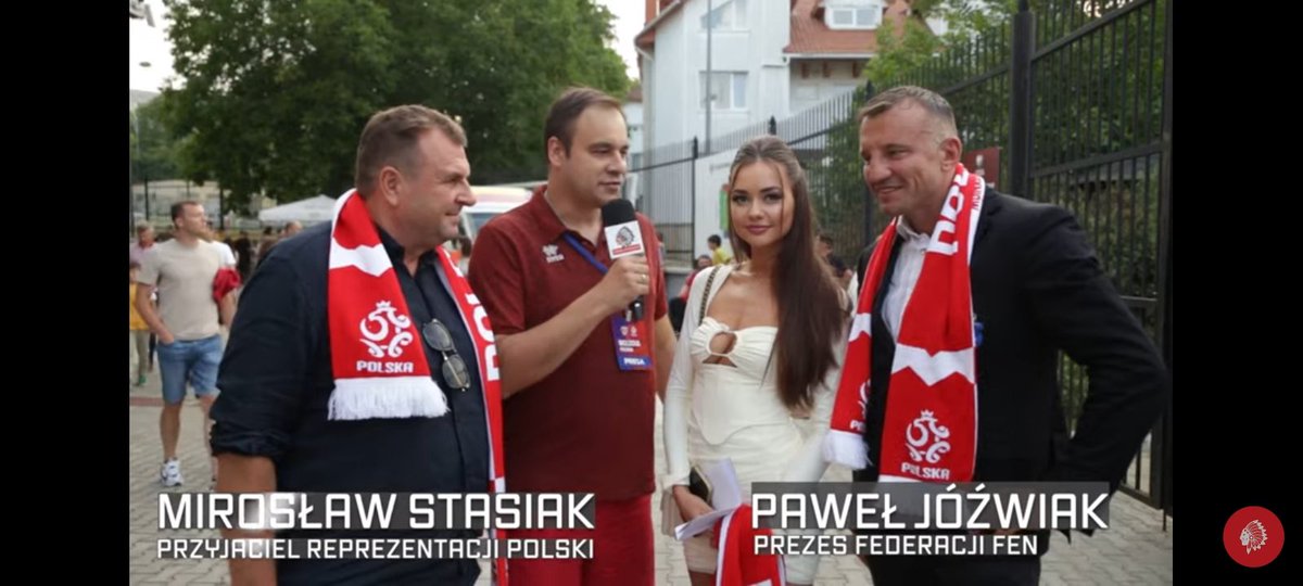 SzJadczak's tweet photo. Wiemy już, kto wziął na siebie zaproszenie do samolotu @pzpn_pl umoczonego w korupcję Mirosława Stasiaka. Ale kto zaprosił do Mołdawii Pawła Jóźwiaka, który kilka miesięcy temu walczył dla powiązanej z Rosją i objętej sankcjami przez Polski rząd federacji High League? https://t.co/D3eWPsl0LG