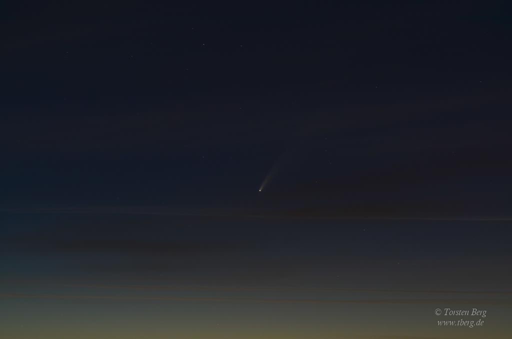 Wir wollen den Komet Neowise beobachten und fotografieren. Wenn wir uns jetzt verpassen, haben wir erst in 7.000 Jahren wieder Gelegenheit für ein Rendezvous. #Astronomie #FotoTip #Komet #Nachtaufnahme #Naturfotografie #Sternenhimmel

tberg.de/komet-neowise-…