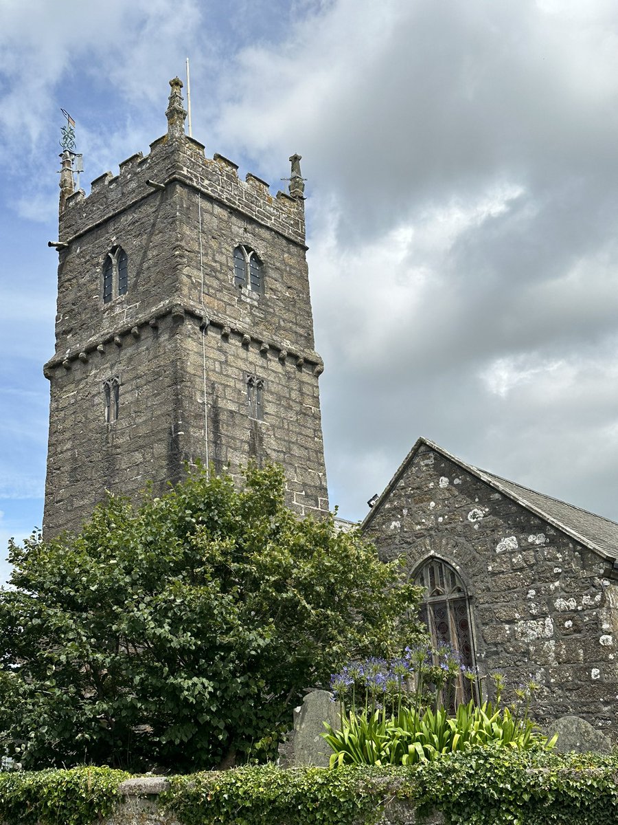 mutley7781's tweet photo. π Church of St Maddern / Madern ,
#Madron #Cornwall
Once the mother church of #Penzance.
The church is mainly of the 14th & 15th centuries, with the tower being of two stages - one much taller than the other.
#SteepleSaturday https://t.co/gdxxgeC9cW