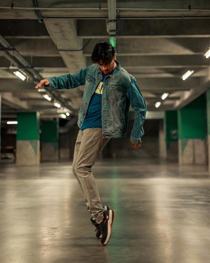 CatFootwearSA's tweet photo. Work hard, play hard, and look good doing it. Cat Footwear offers the perfect blend of comfort and style for your everyday excursions.

#catfootwearsa #footwear #shoes #workshoes #fashion #fashionshoes #streetstyle #caterpillar #apparel #catapparel https://t.co/LI1gq2qxEW