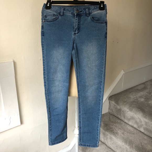 So good I had to share! Check out all the items I'm loving on <a href="/Poshmarkapp/">Poshmark</a> from @AleySunflower #poshmark #fashion #style #shopmycloset #henrybelle #lagence #goldenpoint: posh.mk/TVR4XTHcsBb