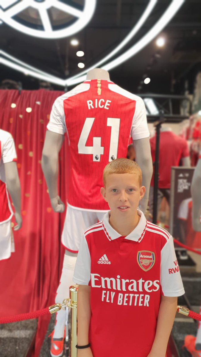 KK110512's tweet photo. #arsenal #DeclanRice #stadiumtour #arsenalfan ❤️❤️❤️ https://t.co/T73NaN8ZNJ