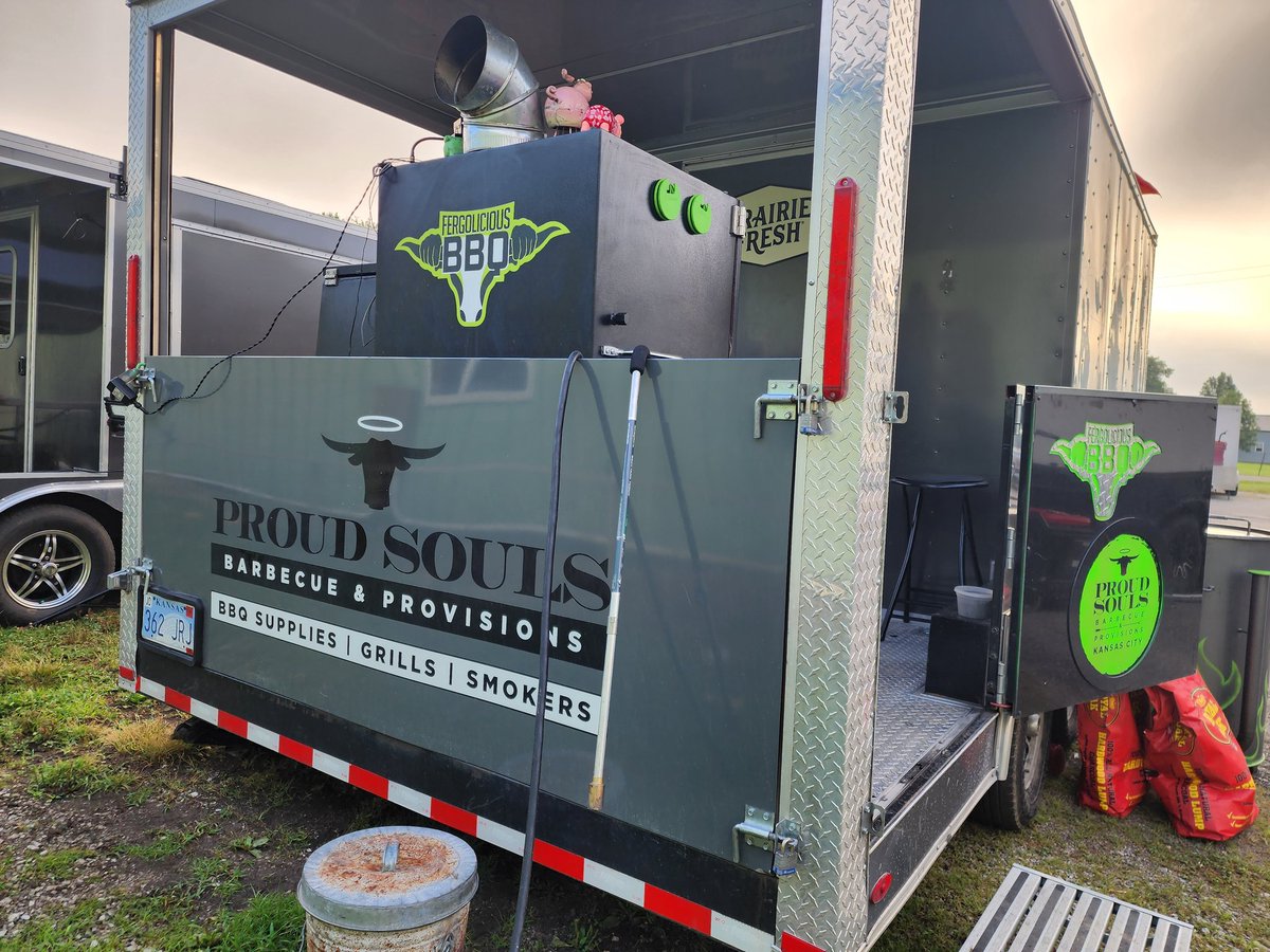 Gettin after it on Day 1 here in "Electric City" Butler, MO!  Good luck errbody!  

#fergdoinfergthings #fergoliciousbbqworldwide #proudsoulsbbqkc #teamproudsouls #proudsoulsbbqandprovisions #kingdomofQ #kcmo #northland #kansascity #kcbs #barbecuecountry