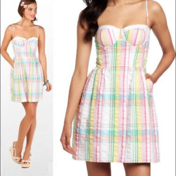 So good I had to share! Check out all the items I'm loving on <a href="/Poshmarkapp/">Poshmark</a> from <a href="/CorksdeVine/">lynne farrell</a> #poshmark #fashion #style #shopmycloset #vincecamuto #jcrew #lillypulitzer: posh.mk/gVunThBcsBb