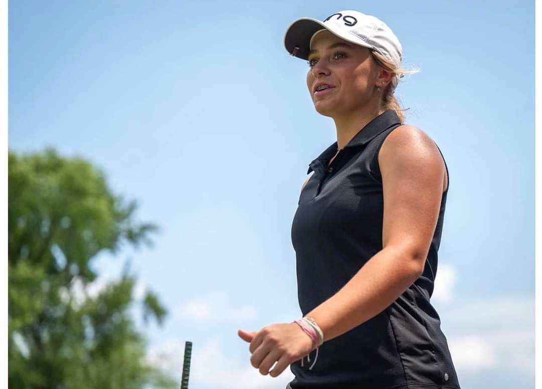 dkt_sports's tweet photo. 15-year-old Mia Hammond makes it to the weekend in her maiden LPGA start

https://t.co/CnianZWb2B

(Photo Credit: Mia Hammond's FB page)

#DKTSports 
#MiaHammond #DanaOpen #Ohio #StacyLewis #Toledo #Zanesville #NewAlbany #MondayQualifier #LPGATour #LPGATournament #LPGA #Golf https://t.co/Ow4UqiWmZQ