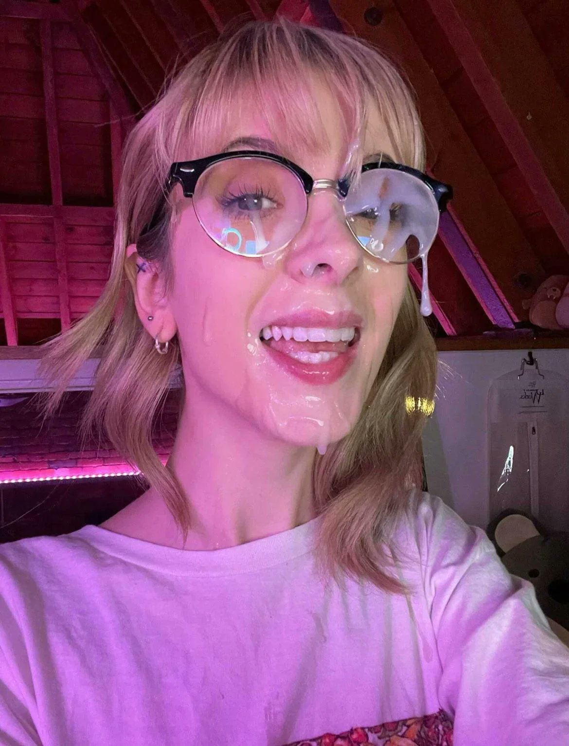 ONLY CUM FACIAL PICS! on Twitter "154. She's more than just books