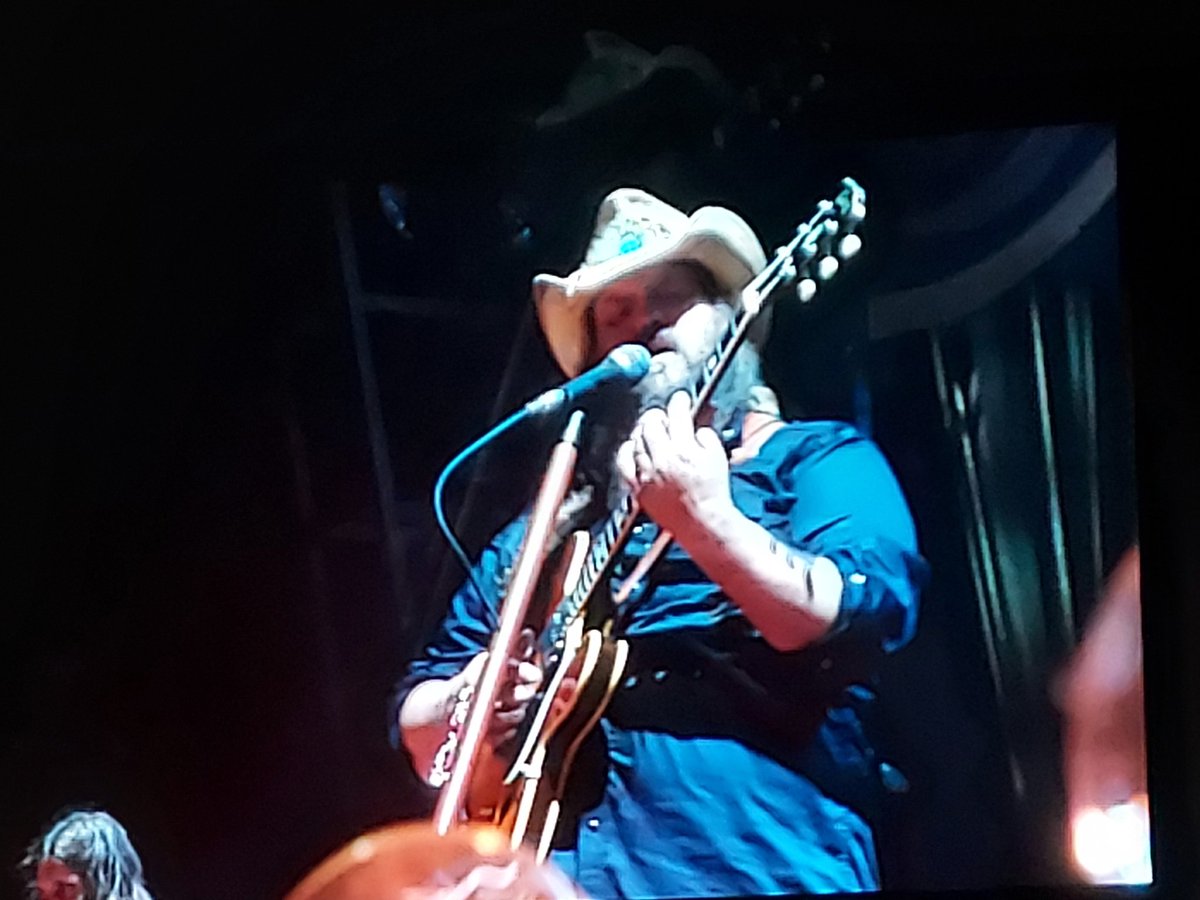 schimizn tweet media