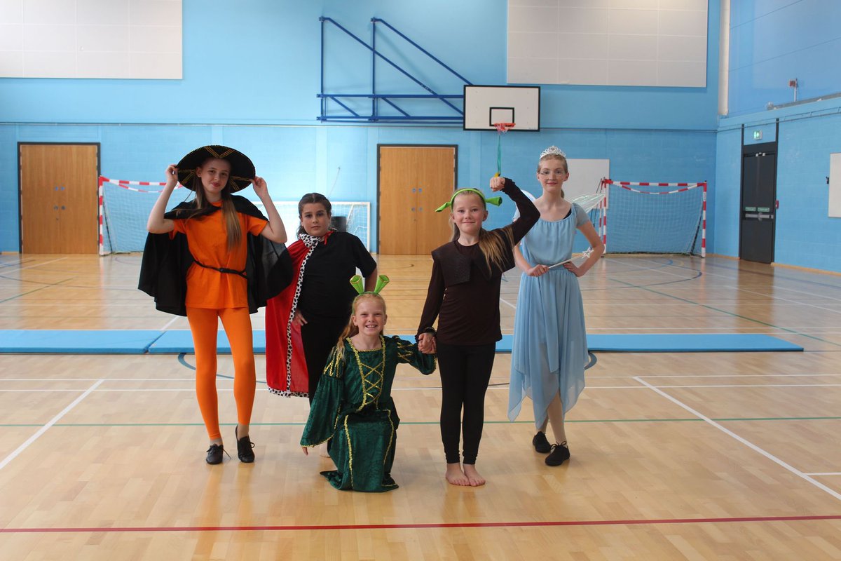 jamiocreations's tweet photo. Jamio Creations are proudly sponsoring Kitty Langan Studio @KittyLanganS in their upcoming performance “Oh What A Night” at the Wyvern Theatre in Swindon next Sunday!

Tickets are available to buy at https://t.co/2MRpaGpaLL

#swindon #theatre #performingarts https://t.co/l5KhefqFFE