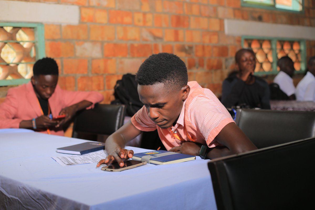 UNSA_Debates's tweet photo. Round Three is a Blind Round, Resolved: This House Regrets the Glamorization of Non-Pharmaceutical  Interventions to Combat the Spread of HIV
#UNSSDC23
#EndAIDS2030Ug
Examining the impact of glamorization on effective HIV prevention methods.
@OwnYourFutureUG @aidscommission https://t.co/wKX1vGTOCl
