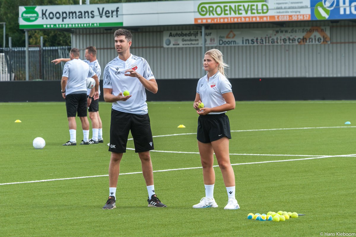JKieboom's tweet photo. Nog wat kiekjes van Kiek. .@KozakkenBoys @Kozsupp @Voetbal247nl @2edivisie @radioAFMnl #eerstetraining https://t.co/yWoaVUnB9q