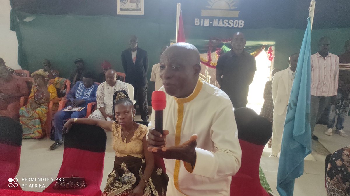 IjeleNdigbo's tweet photo. Nnamdi Kanu can never be realese without the aproval of the Security Chiefs in Nigeria. 
The President can not do otherwise if the security Chiefs declines. https://t.co/65o3az5cUJ