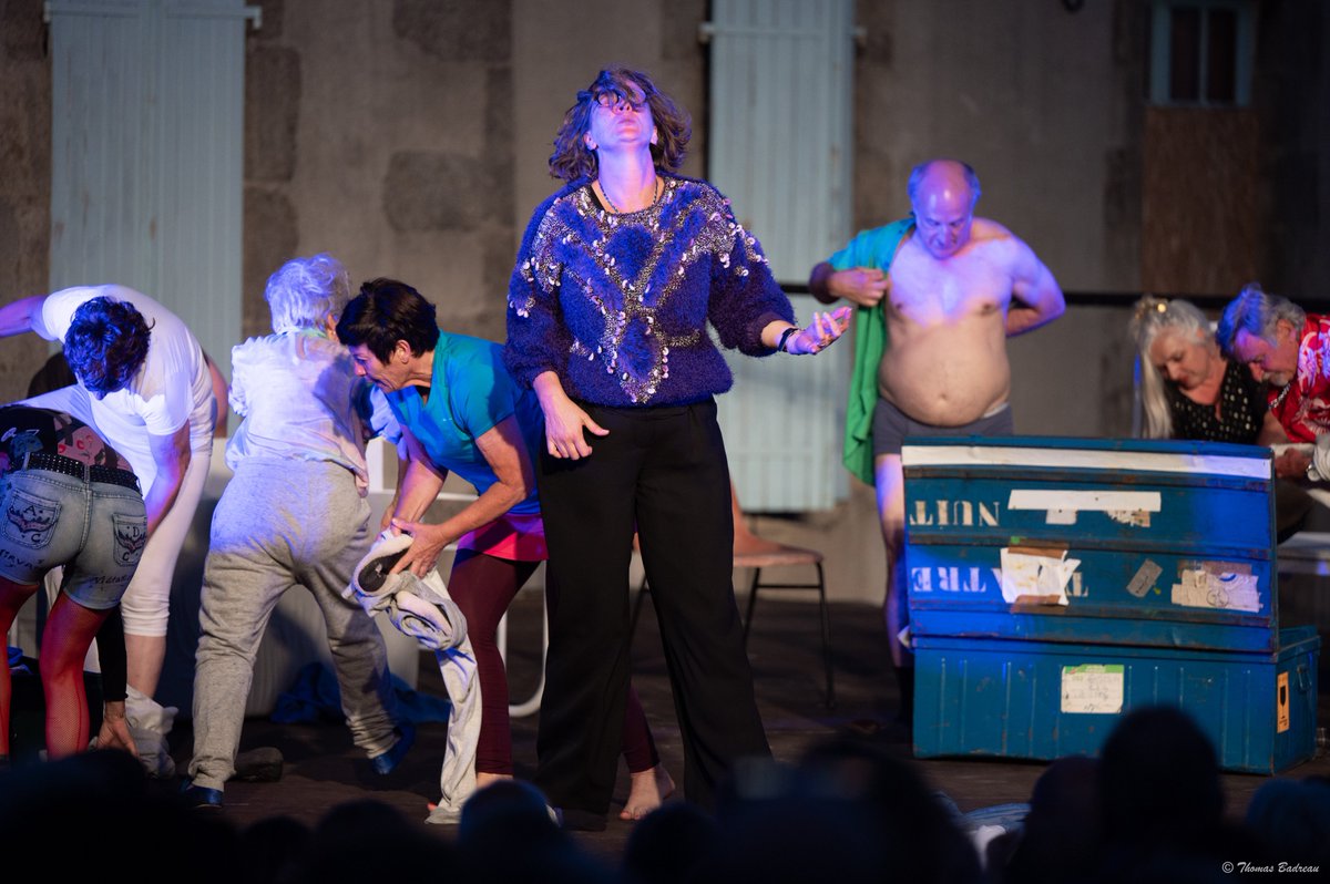 _Lementeur's tweet photo. 💃//RECAP Semaine 1 #NuitsMenteuses2023// 💫

La joyeuse troupe des amateur.trices de LOST 80 a poussé la chansonnette sur les plus grands tubes des années 80 jusqu'au bout de la nuit !  

Copyright : @brook_bboy

3/4 https://t.co/1ABXlEau8n