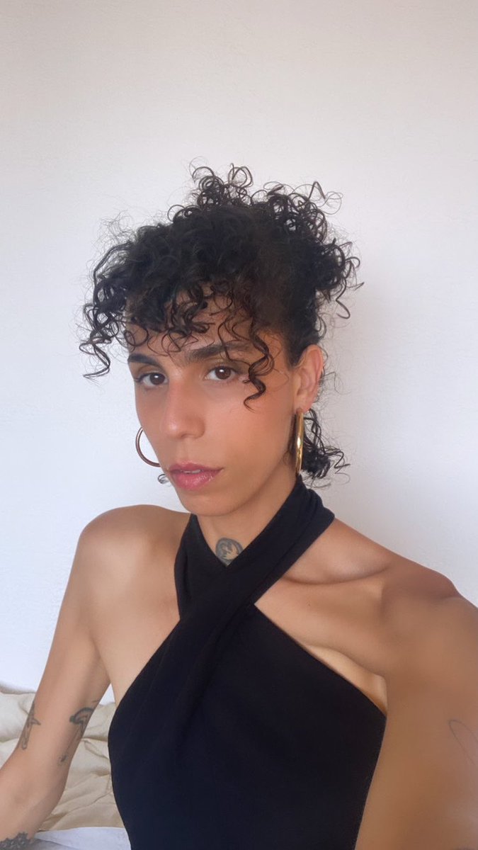 janishername's tweet photo. Give your #transgirl some love cause the news are depressing https://t.co/VpPldkUsnY