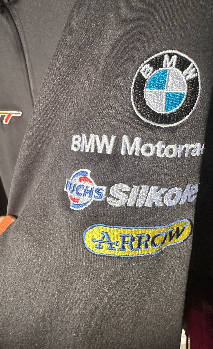 FireStallion666's tweet photo. I am listing this SMT jacket for sale on Ebay today, if anyone on here would like to buy it just DM me, think its pretty rare now, hardly worn and a good thick warm jacket, perfect for watching the racing on a chilly day. π #bathamsbeer #smtracing #racingjackets @thebathams https://t.co/qDPnBTWEWo