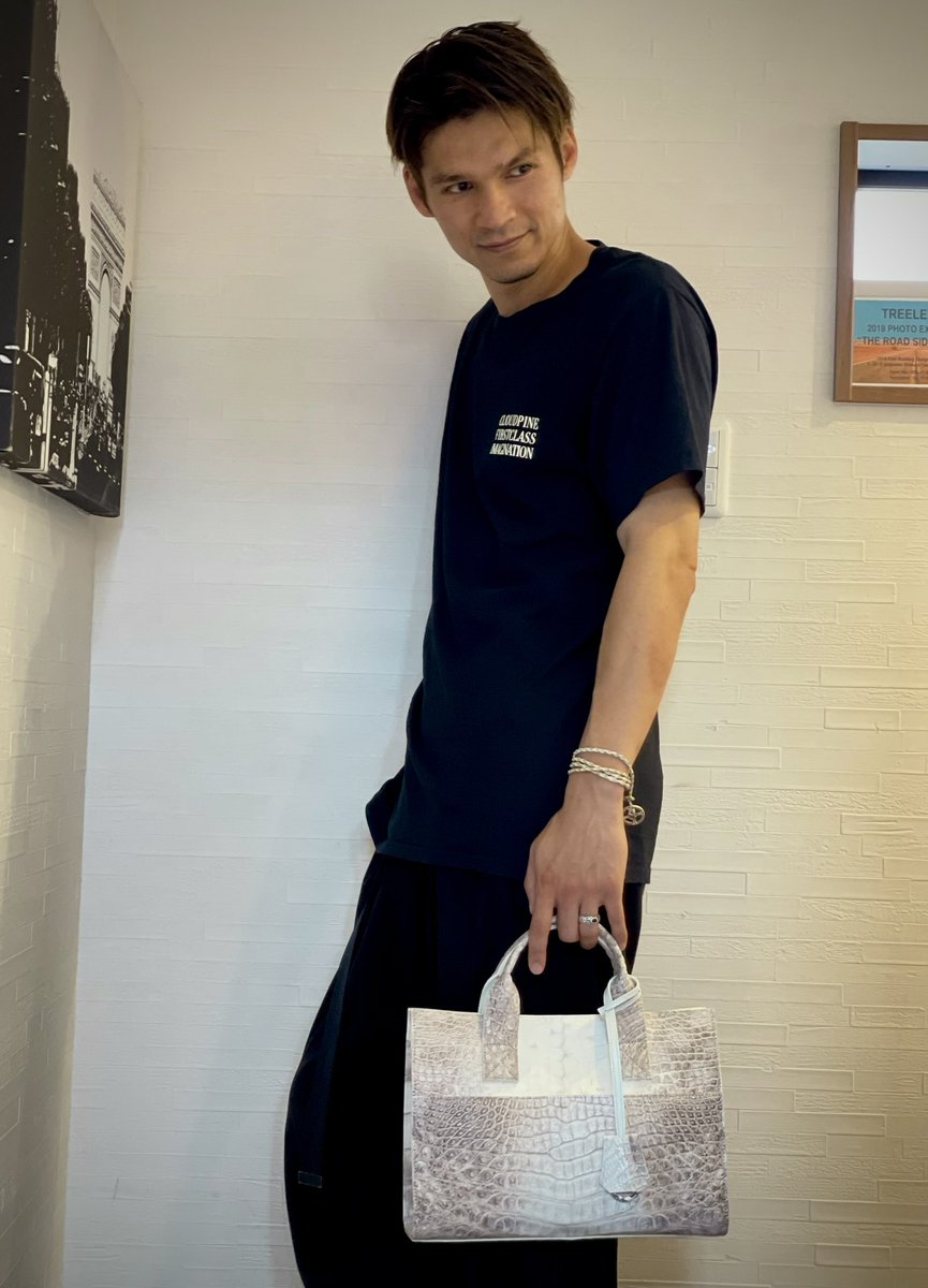 nao_kick's tweet photo. ブログを更新しました
『悩む。。ホントに悩んでます』
#CEBEC
#ヒマラヤクロコ
https://t.co/273GALVdeW https://t.co/oepqjm1DI7