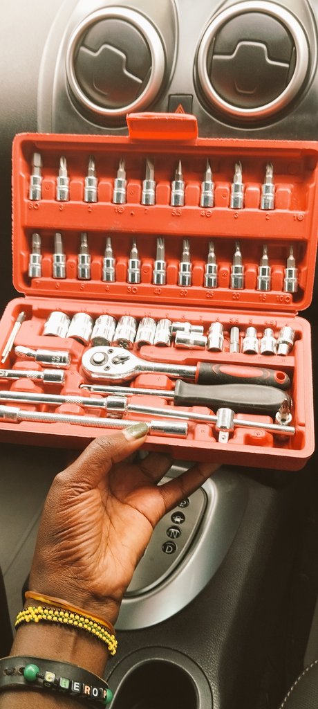RigChiq's tweet photo. The kind of gifts,I don't mind getting 😀
Time to spoil oneself.
#Toolbox✅ https://t.co/BvEZGuARcV