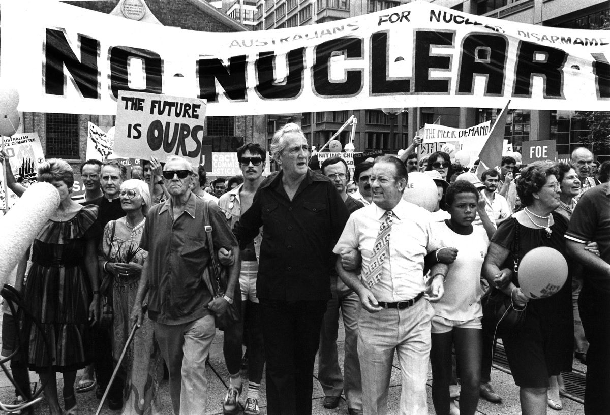 @AlboMP @Cam_M_Caldwell @letitia4fadden @AustralianLabor I believe special people come into our lives for a reason.
Tom Uren became a mentor & father figure to you. He trusted you.
You need to trust in what he taught you. 
No to war and Nuclear weapons.
#FreeAssangeNOW