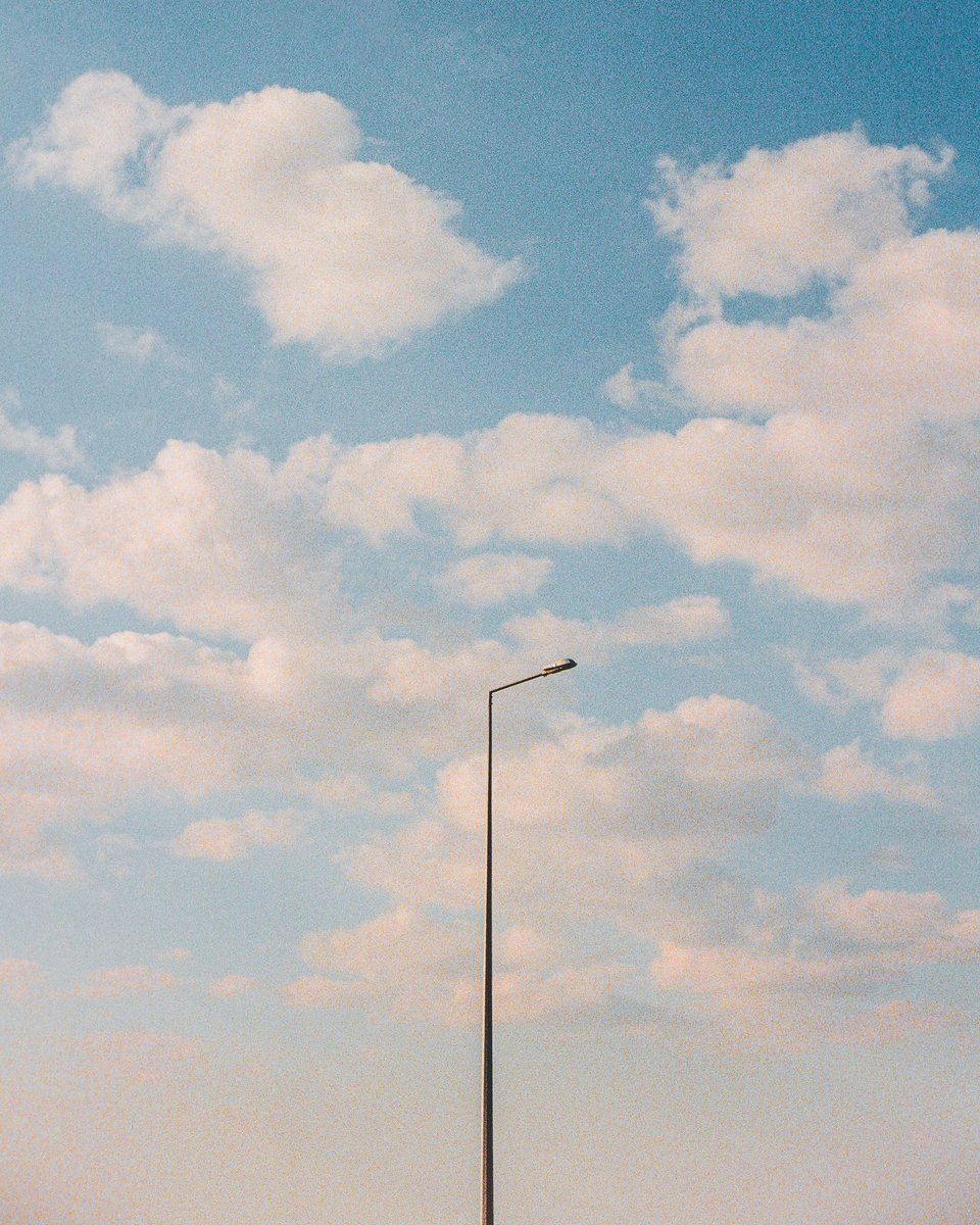 Gm 🧡 I am obsessed with lamps atm 😤