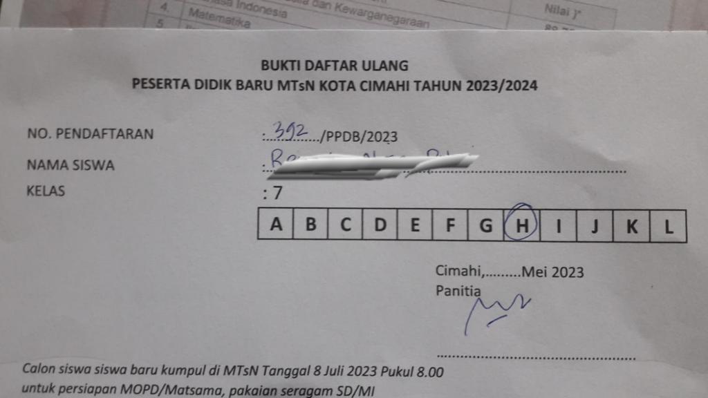 Seorang anak YATIM yg punya KIP (alm ayahnya alumni Gontor) sdh dapat kelas dan resi dftr ulang di MTs Negeri 1 Cimahi,tp lalu berkas dikembalikan dgn alasan kuota penuh (ditolak).AJAIB,bkn ? Tolong ditegur ya <a href="/jokowi/">Joko Widodo</a> <a href="/mohmahfudmd/">Mahfud MD</a> <a href="/Kemenag_RI/">Kementerian Agama RI</a> <a href="/mazNOT/">maz nonot</a> <a href="/ridwankamil/">Ridwan Kamil</a> <a href="/DediMulyadi71/">Kang Dedi Mulyadi</a>
