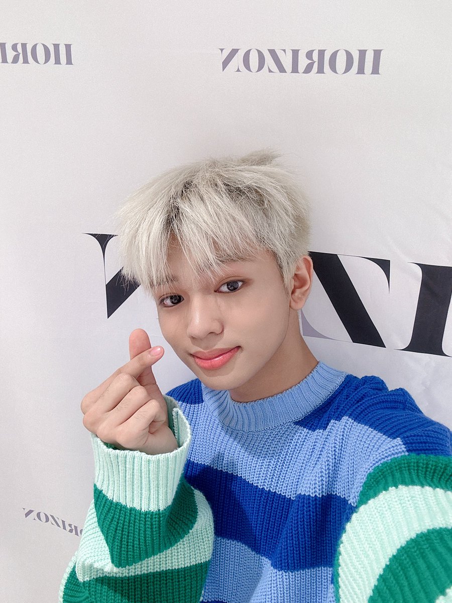 HORI7ON_twt's tweet photo. [🐯] Anchors who joined the video call event, I hope you guys enjoyed. Look out for our debut album on July 24 👀 Have a great day 💜💜💜 I love you Anchors!!!!

#HORI7ON #호라이즌 #JEROMY #제로미 https://t.co/ZLHk9O9qpD