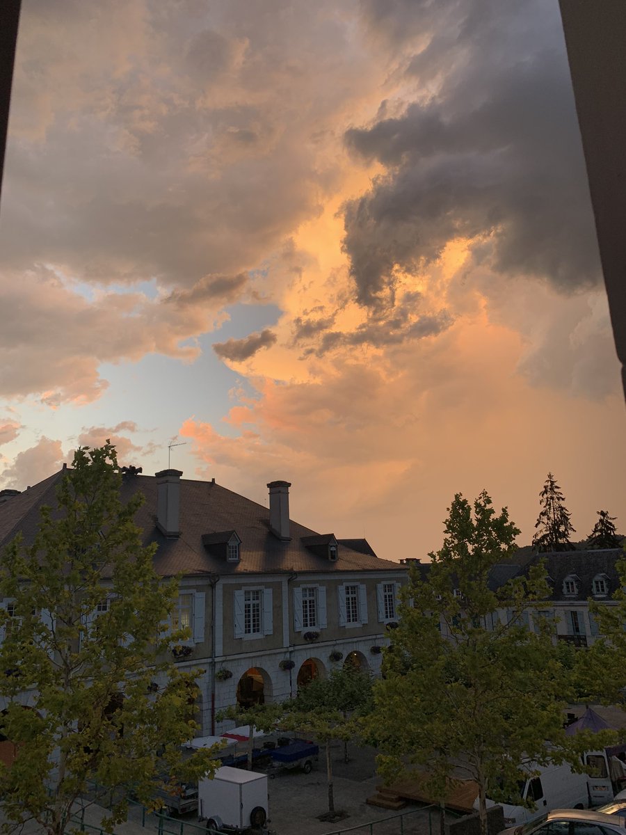 jvuarnier's tweet photo. Beauté du ciel 🥰 https://t.co/iHHlgfI2o8