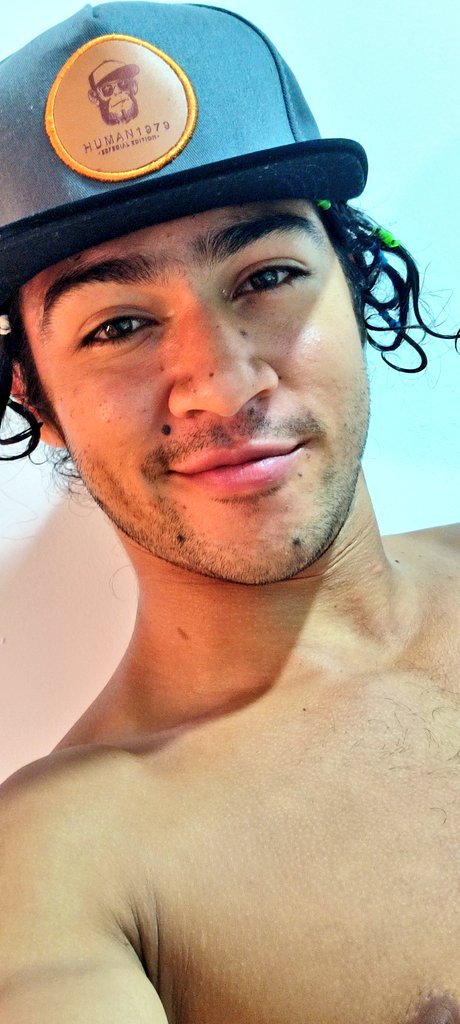 _Drex_x's tweet photo. @Neil37166348 ☺️☺️🤘🔆 #hello #goodmorning #GranHermano #men #FitnessModel https://t.co/itJDywYXFZ