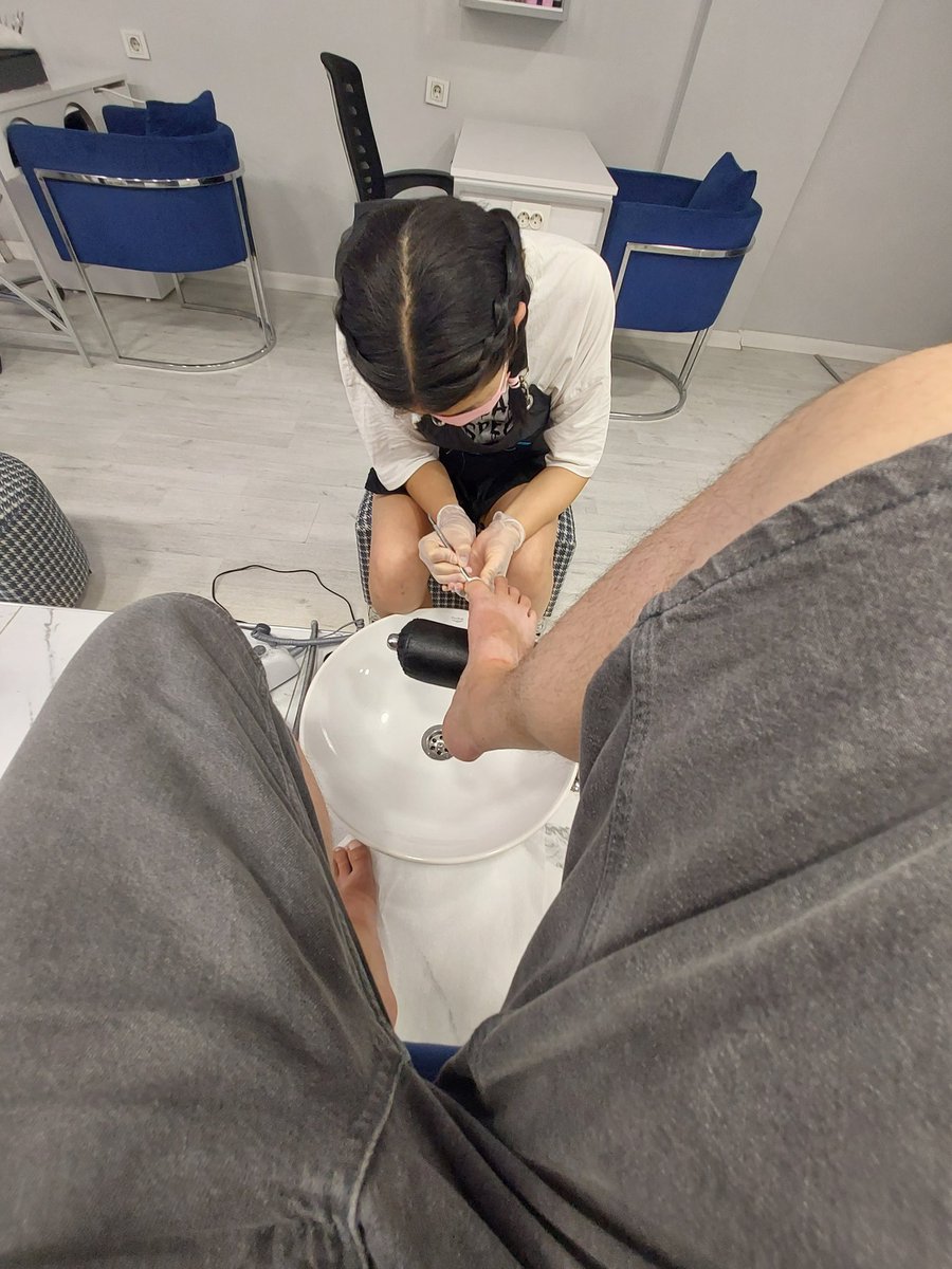 Die von Birkenstocks gestreiften Füße müssen ja auch sauber sein woll