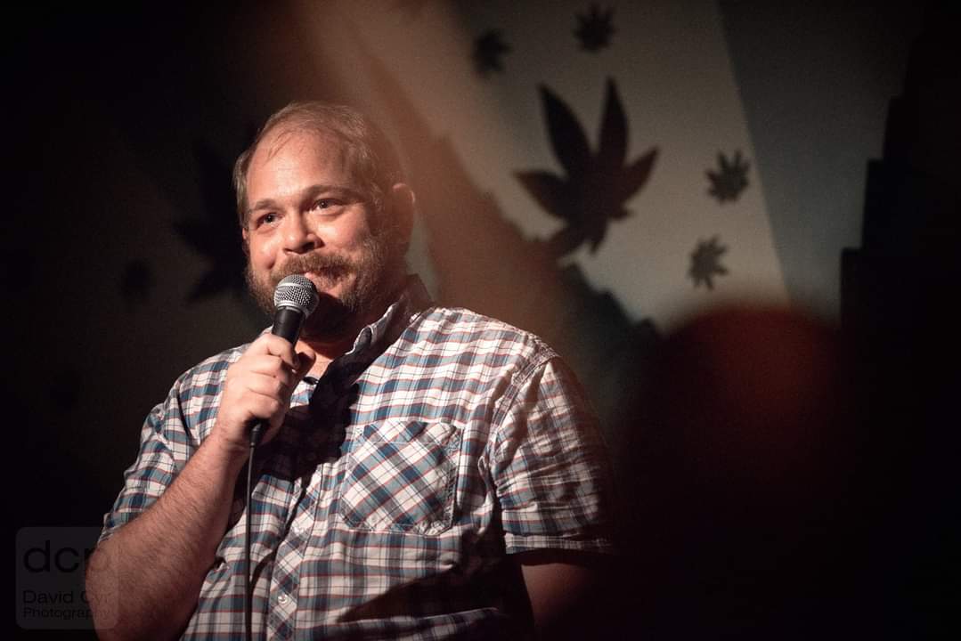 canadian_carrie's tweet photo. Extra Extra!!!!!

My highschool vice president, my bus companion, an absolute delight of a human being and stand up comic Bryan Hatt!! 

Watch his interview on Newsload YouTube!!!

https://t.co/THwfUmGIcP

 #comedyshow #newsloadlondon #Yuks #londoncanada #ontarioarts #Newsload https://t.co/wW9FHGQHTV