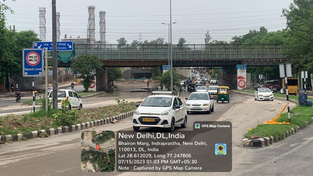 Traffic Alert
Bhairon marg  is now open for vehicular traffic.

Commuters are advised to plan their journey accordingly.