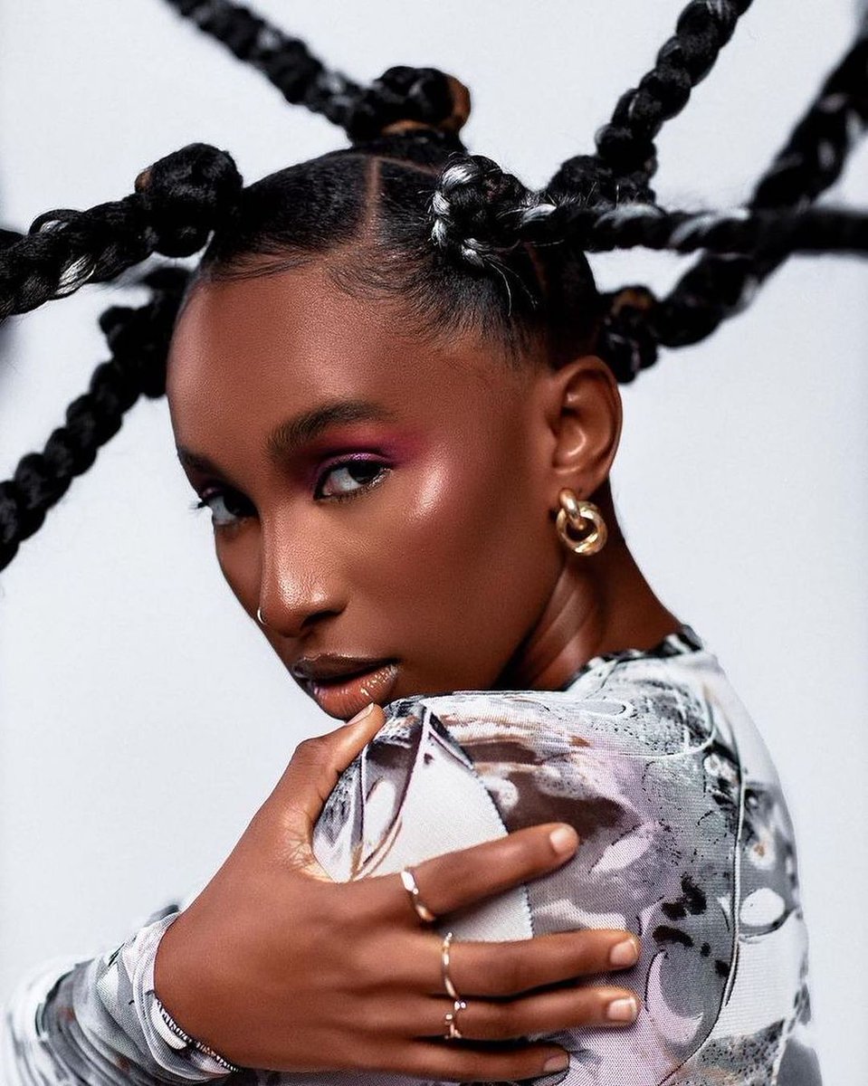 prazzlearts's tweet image. You give me butterflies! 
Photography @hayoor 

Muse: @valeriemia_ 
Fashion Stylist: @stylebyzee__ 
MUA: @blackrose_mua 
Hair: @hairbyope_smade 

#photography #creativestyle #Butterflies #creativity