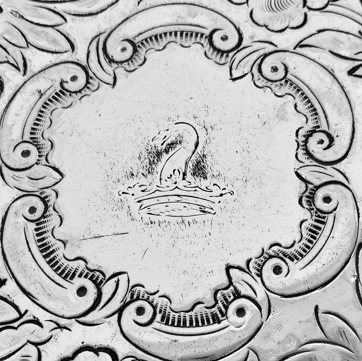 BassetlawA's tweet photo. A Victorian silver plate on copper crested salver, circa 1850 - 1860. #antiques #salvers https://t.co/qQKM007swC