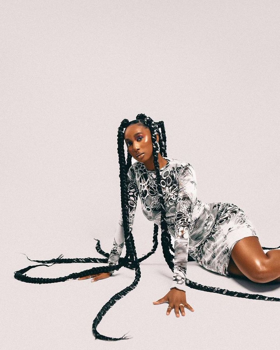 prazzlearts's tweet image. You give me butterflies! 
Photography @hayoor 

Muse: @valeriemia_ 
Fashion Stylist: @stylebyzee__ 
MUA: @blackrose_mua 
Hair: @hairbyope_smade 

#photography #creativestyle #Butterflies #creativity