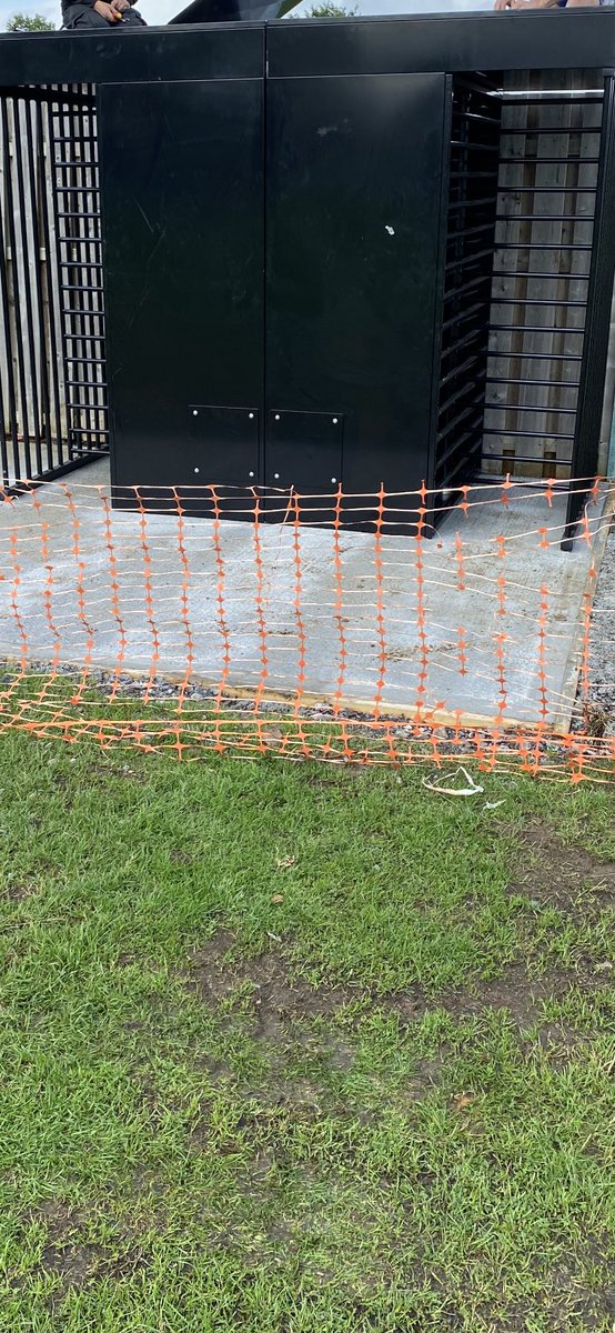 MendipBroadwalk's tweet image. 🔵🔴

A massive thanks to our U8 coach Mark Jones &amp;amp; ABC Avon Barrier for sorting out and installing these turnstiles . Look the absolute buisness 👌

The project continues.