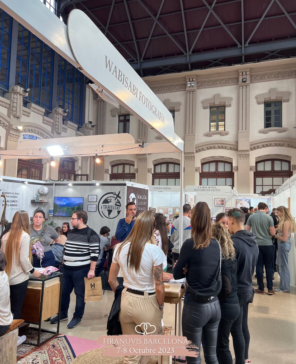 ¡No te quedes sin tu entrada para la 33ªFira Nuvis Barcelona! 🎉💍 
Consiguelas hoy mismo en firanuvis.com y únete a una experiencia única los días 07-08 de octubre en C/Llull, 113-121 de #Barcelona. 
¡No te lo pierdas! 🙌 #NoviasBarcelona #FiraNuvis #BodasBarcelona