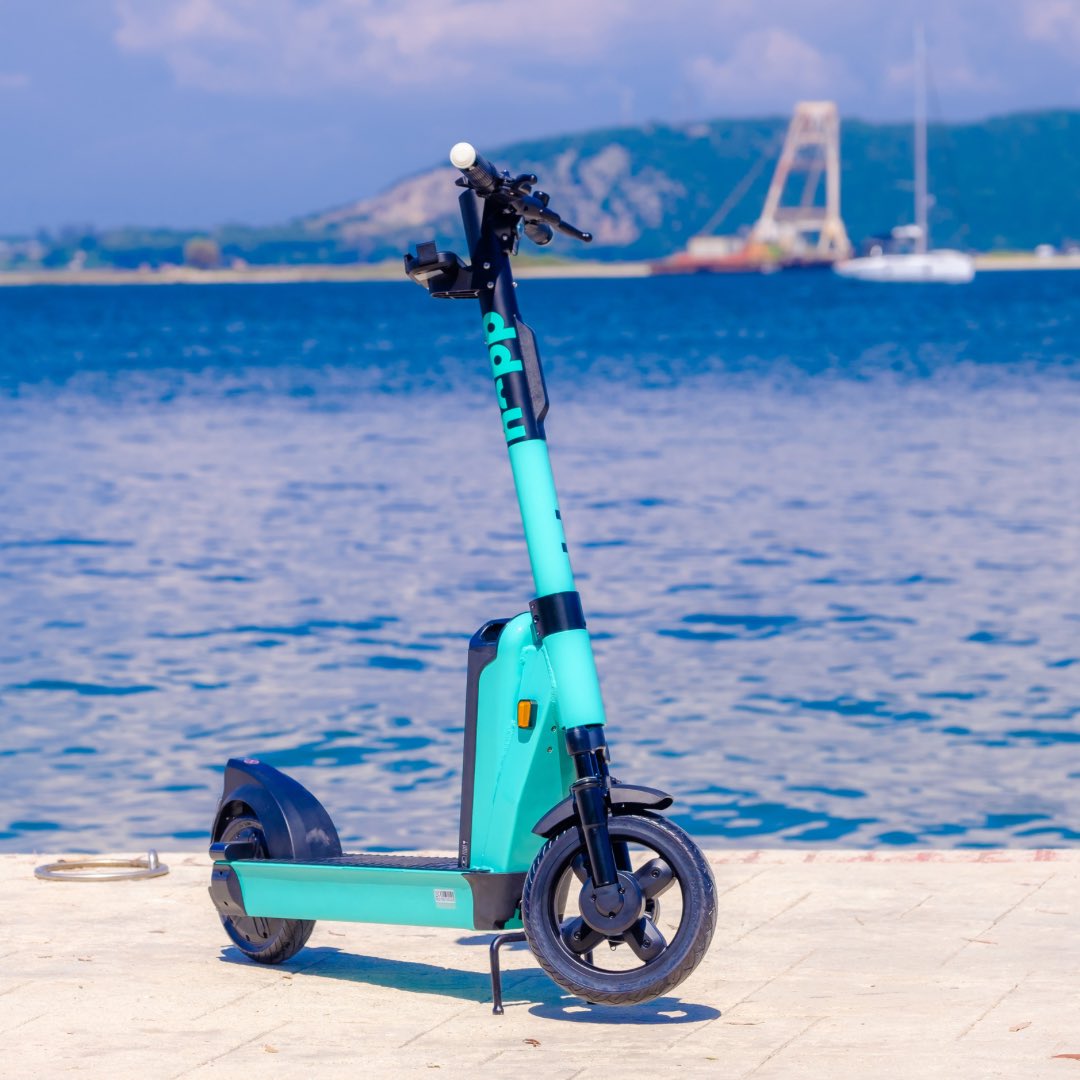 HoppGreece's tweet photo. Hoppαρε και πάμε παραλία 🏖️
🛴💙 Hopp💙 🛴
📲https://t.co/2J22EXziyo
#hopp #hopp_Greece #ebikes #escooters #micromobility #kifisia #voula #vari #vouliagmeni #varkiza #preveza https://t.co/KcPvJkrWy7
