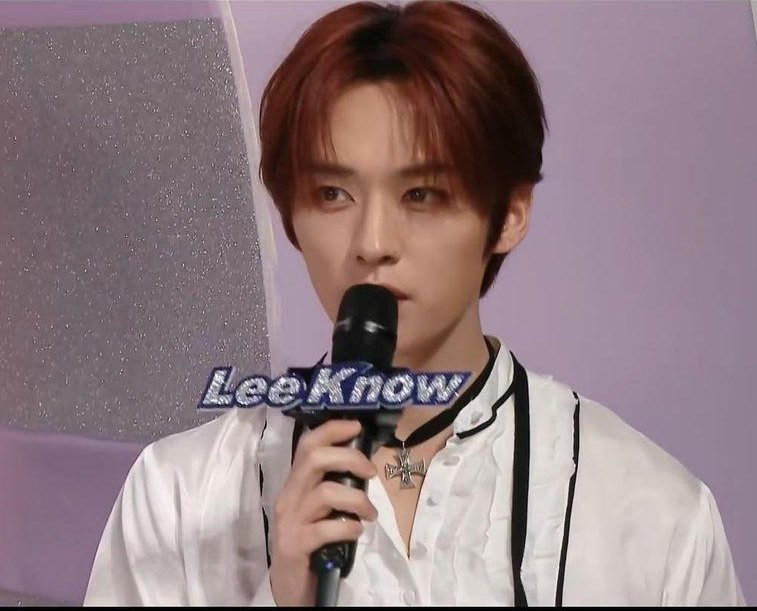 m_zstyles's tweet photo. ver a minho como mc se convirtió en mi lugar feliz y seguro, con solo verlo me olvidó de todo, simplemente soy feliz a su lado. gracias por el esfuerzo y en general, por todo <3 te amoo mucho
THE BEST MC LEEKNOW
#GeniusMCLeeKnow
#우리천재엠씨리노
#리노 #LeeKnow #StrayKids https://t.co/4pbUlPKk8P