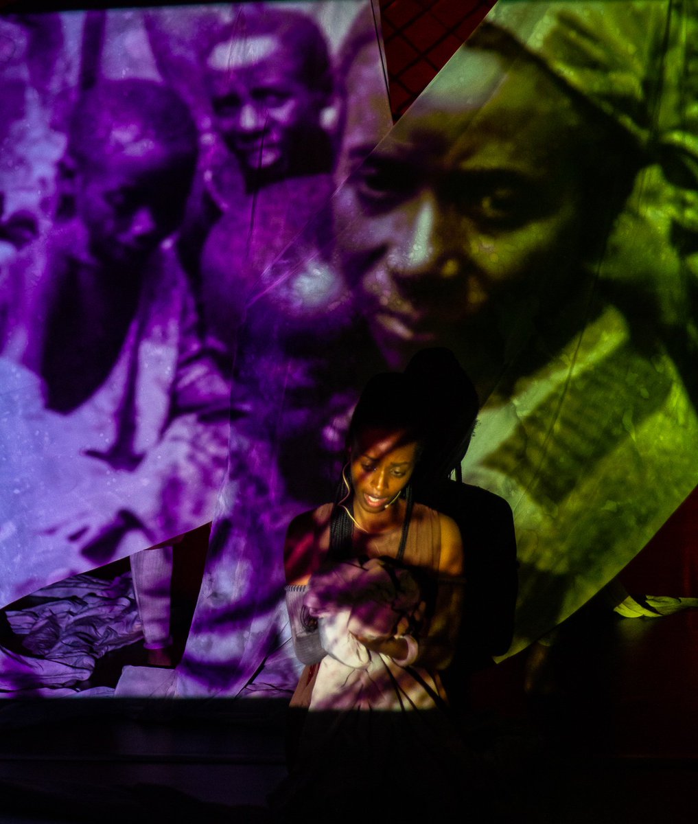 theayoadams's tweet photo. Random moments from last night @UbumuntuArtFest 

#Ubumuntu2023 https://t.co/iEY4OGhcjJ