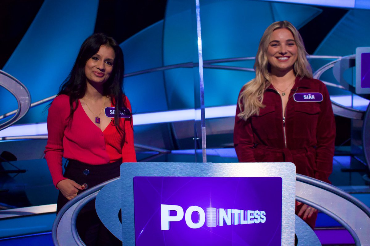 📺 Cue the Pointless Celebrities jokes because @Sianwelby and I are going IN…

💪🏽 Will we kick ass? Find out tonight in a special episode of @TVsPointless at 7.35pm @BBCOne 

#pointless #pointlessbbc #pointlesscelebrities #saturdaynighttv #saturdaynightentertainment #bbcone