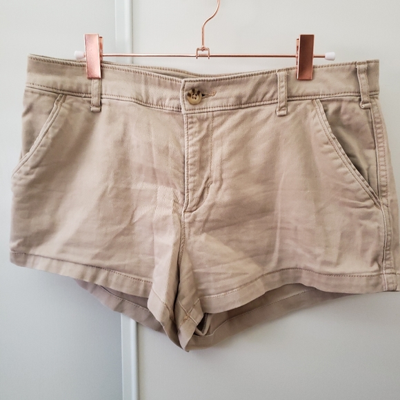 Karen Brooks tweet media