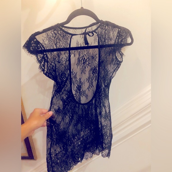 brandee_3's tweet photo. So good I had to share! Check out all the items I'm loving on @Poshmarkapp #poshmark #fashion #style #shopmycloset #smartdogs #clothstone: https://t.co/mLmOdfCmog https://t.co/4mulQe1RQC