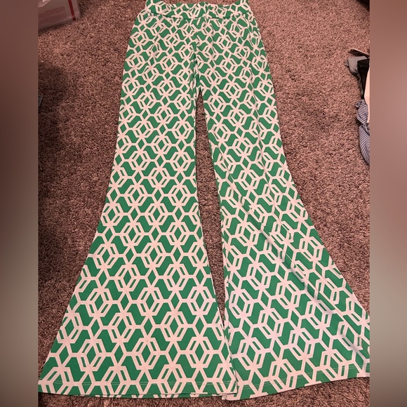 So good I had to share! Check out all the items I'm loving on <a href="/Poshmarkapp/">Poshmark</a> #poshmark #fashion #style #shopmycloset #asics #lovmark #macbethcollectionbymargaretjosephs: posh.mk/mc14rDwVrBb