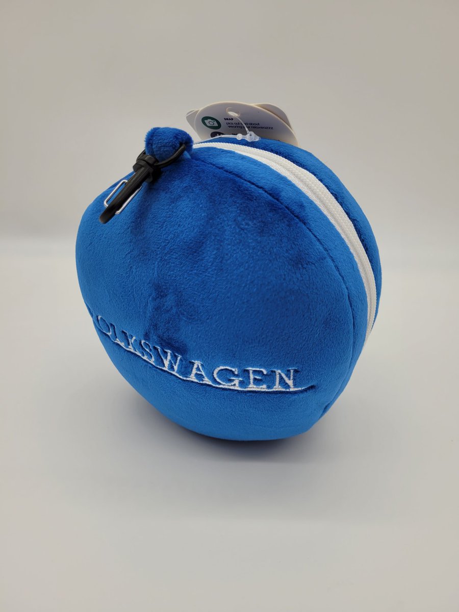 joyofgifts's tweet photo. A must have for anyone travelling and wanting a  comfortable sleep.  

This is an official licensed product.  

Shop this now:
https://t.co/94E64YrOeM

#travel #travelpillow #eyemask #campervan #vwcamper #vwcampervan #sleeptravel https://t.co/QKKsj156Xr