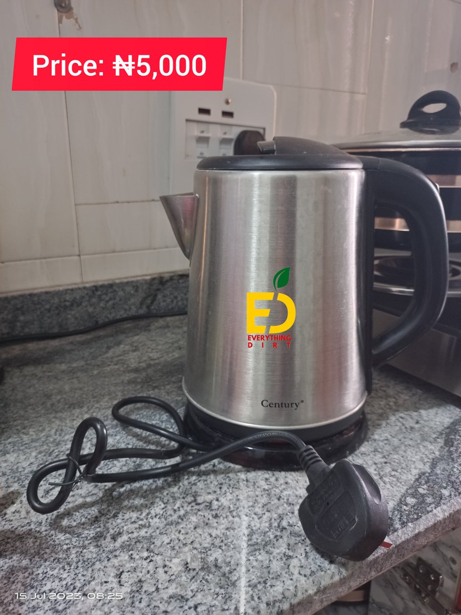 _everythingdirt's tweet photo. Description: 
Century Electric Kettle (1.9 Litres)

Condition: 
Barely used

Price: 
₦5,000

Location:
Gudu, Abuja.

Reason for Selling:
I have 2 of it

Availablity:
Immediate Pick Up

#declutter https://t.co/zdZNFVKNln