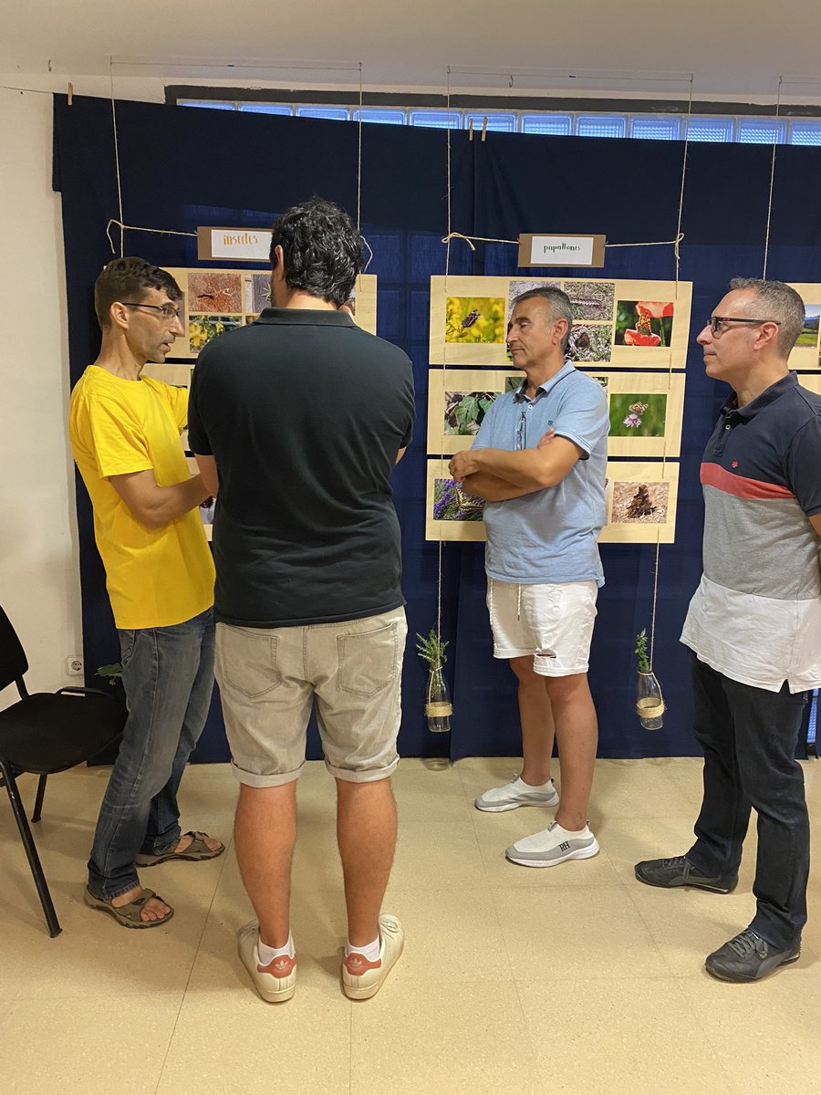 joseantonioag10's tweet photo. Inici de la Festa Major de Corró d’amunt amb l’ Inauguració de l'exposició fotogràfica "Curiós veí - Un lloc per viure", Botifarrada popular, pregó i l’Actuació de Maria del Fum. #lesfranqueses #cultura #Psclesfranqueses https://t.co/gpCCCDzcVv