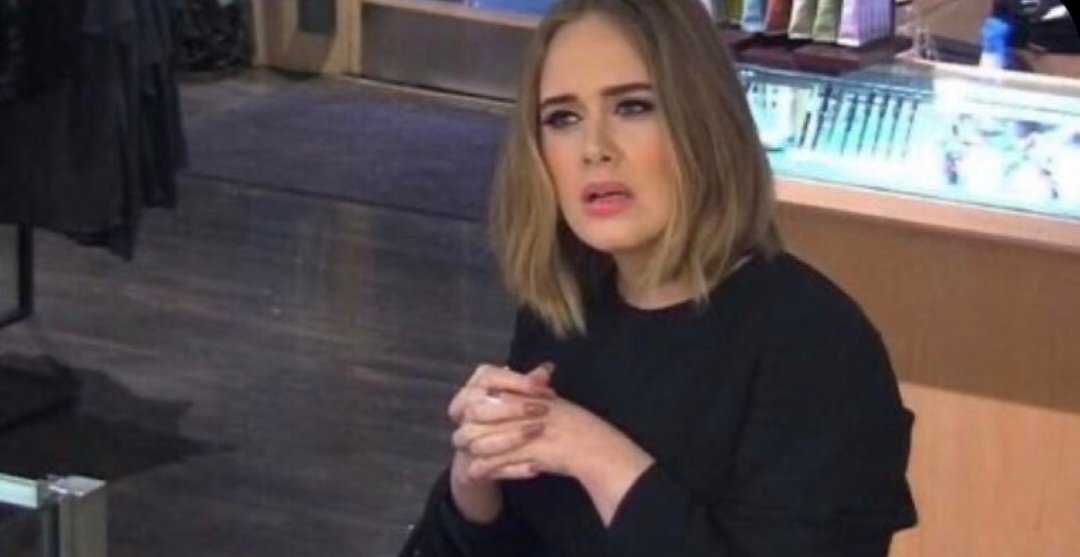 ChloexF's tweet image. Les gens de twitter qui découvrent que Tom Holland est un acteur et pas réellement Spiderman